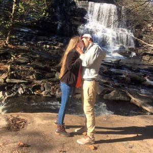 Meet your Posher, Logan